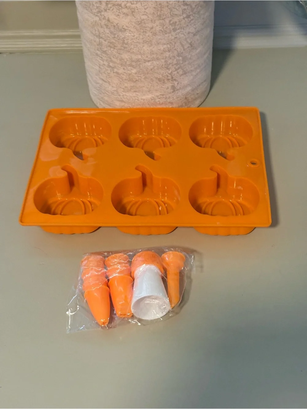 Pumpkin Silicone Mold Set with Decorating Tips - Orange
